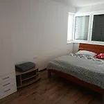 Apartman Bobrov Apartment *